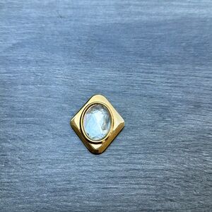 Vintage Gold with Gem Scarf Clip